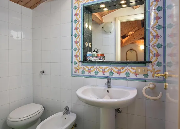 Prázdninový dům 4 Bedroom Stunning In *